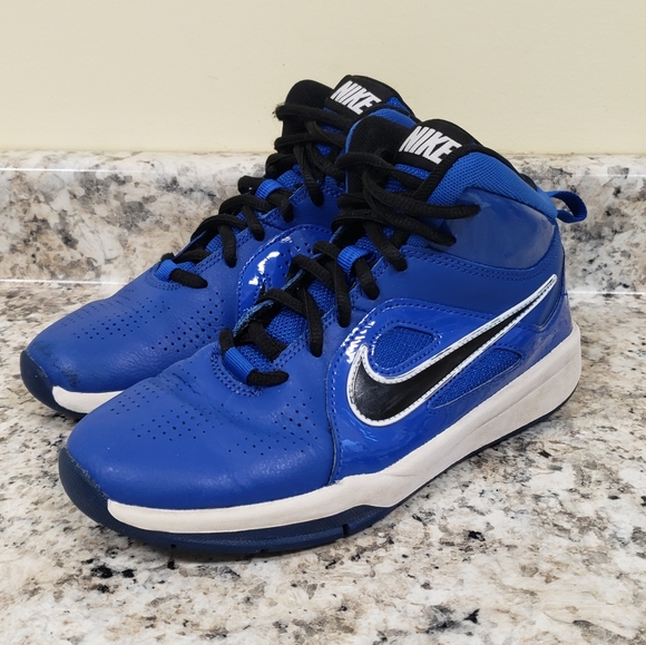 Nike Other - Nike Hustle Blue Athletic Shoes Boys Size 4Y 599187-400